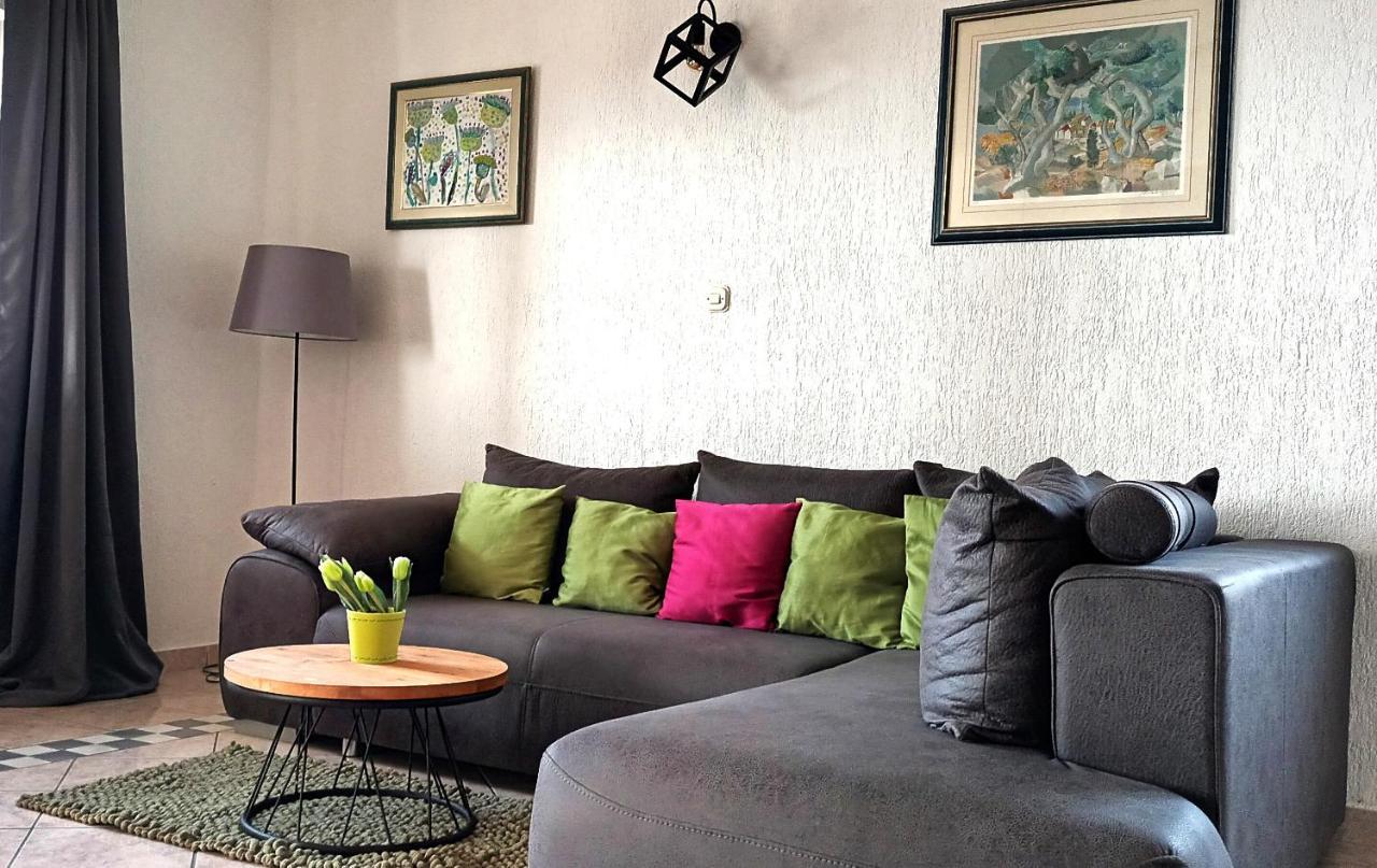 Olivista Croatia Apartments Njivice Buitenkant foto
