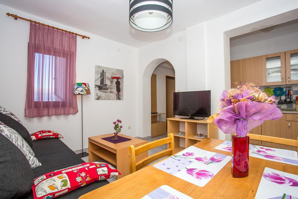 Olivista Croatia Apartments Njivice Buitenkant foto